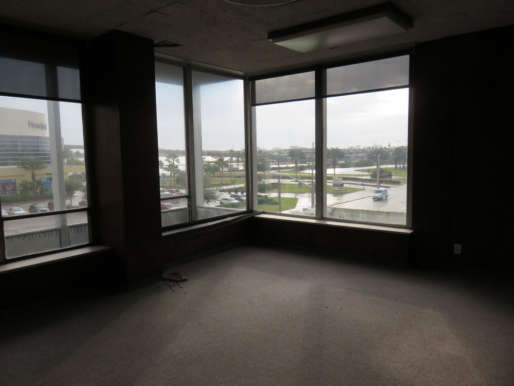 Freestanding Downtown Building: 226-230 N. Beach Street, Daytona Beach, FL 32114
